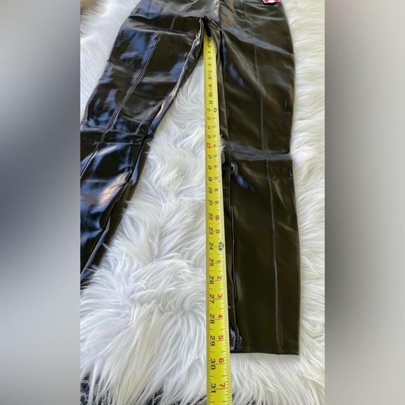 NWT - Spanx Faux Patent Leather Leggings - Vinyl - Size Med. Tall - Picture 7 of 11